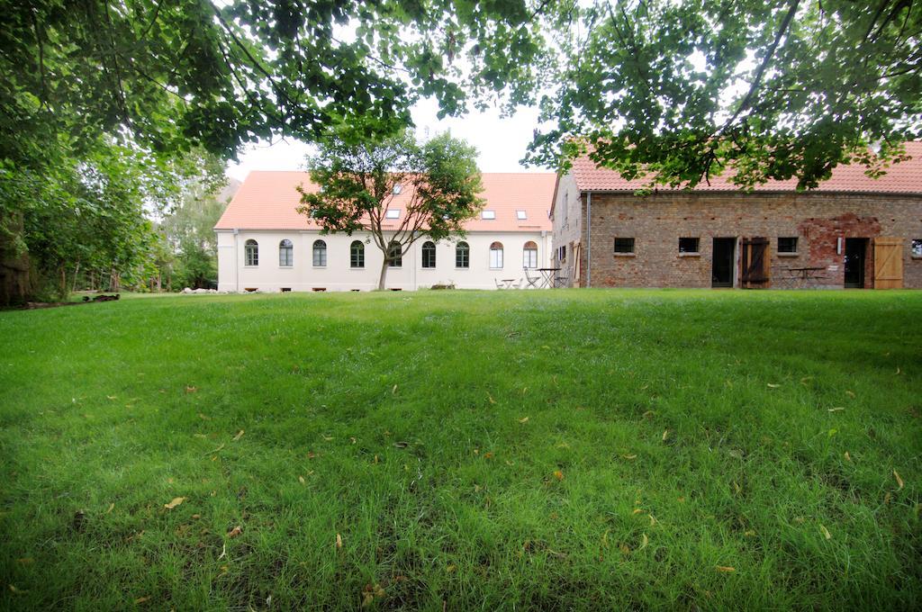 Kavaliershaus Schloss Bluecher Am Finckenersee Exterior foto